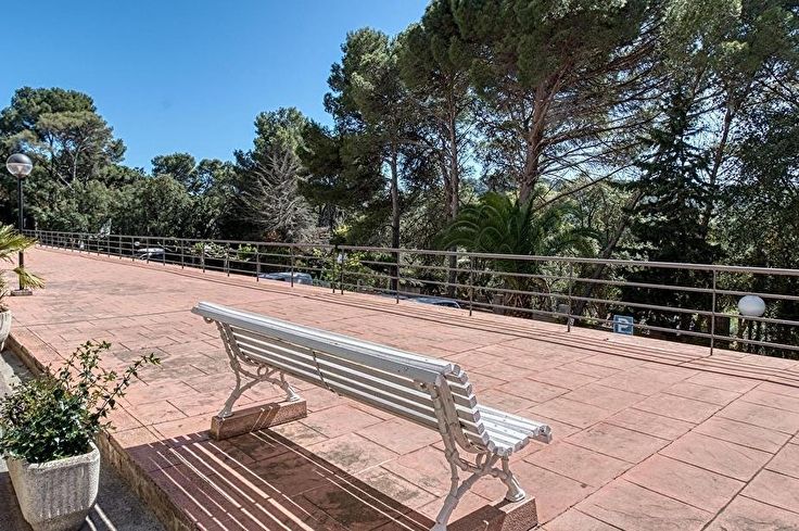 Apartament 2 dormitoris amb Piscina, Aire condicionat, Wifi, Pàrquing i jardí a Llafranc - Lloguer Vacacional - Turístic