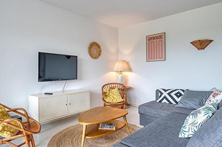 Apartament 2 dormitoris amb Piscina, Aire condicionat, Wifi, Pàrquing i jardí a Tamariu - Lloguer Vacacional - Turístic