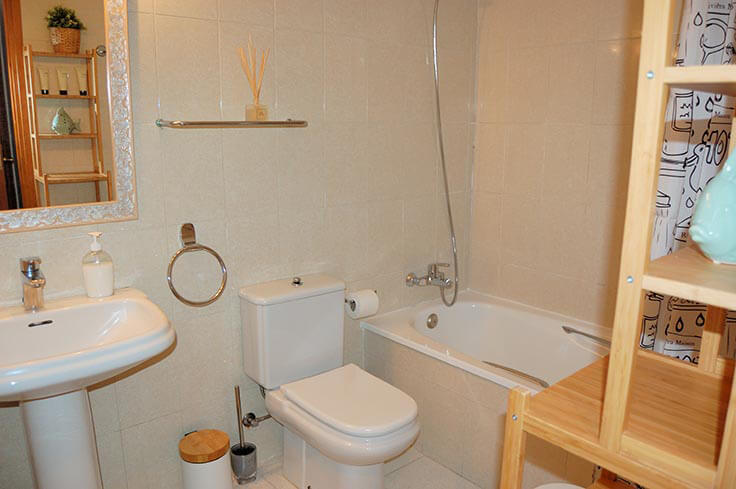 Apartament 3 dormitoris amb Piscina, Wifi, Pàrquing i jardí a Tamariu - Lloguer Temporada