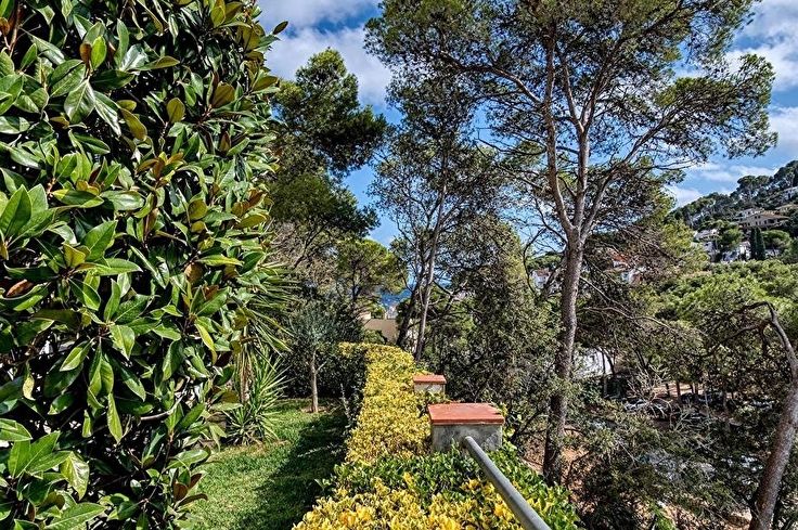 Casa aparellada 4 dormitoris amb Piscina, Wifi i Pàrquing a Tamariu - Lloguer Temporada