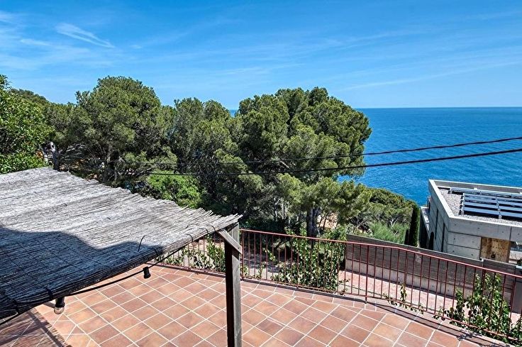 Apartament 2 dormitoris amb Piscina, Vistes al mar, Wifi i jardí a Tamariu - Lloguer Vacacional - Turístic