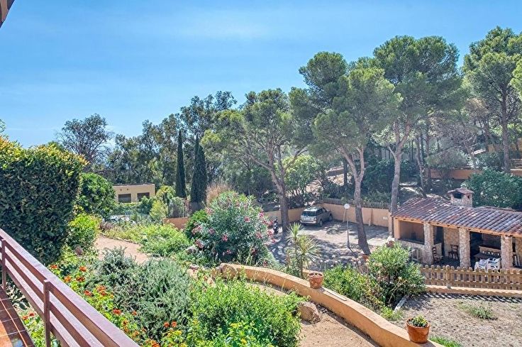 Apartament 2 dormitoris amb Piscina, Wifi, Pàrquing, Barbacoa i jardí a Tamariu - Lloguer Vacacional - Turístic