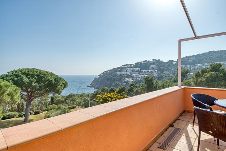 Apartament 3 dormitoris amb Piscina, Vistes al mar, Pàrquing i jardí a Tamariu - Lloguer Temporada