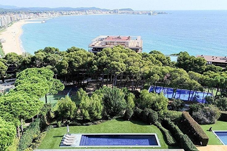 Xalet 5 dormitoris amb Piscina, Vistes al mar, Aire condicionat i jardí a Sant Antoni de Calonge - Lloguer Temporada