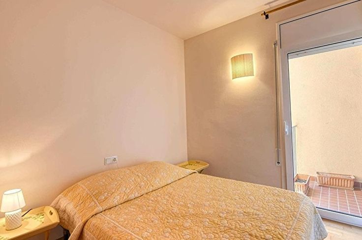 Apartament 3 dormitoris amb Piscina, Vistes al mar, Pàrquing i jardí a Calella de Palafrugell - Compra - Venda