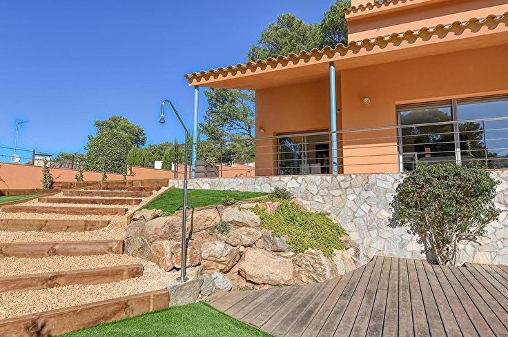 Casa individual 5 dormitoris amb Piscina, Aire condicionat i jardí a Llafranc - Compra - Venda