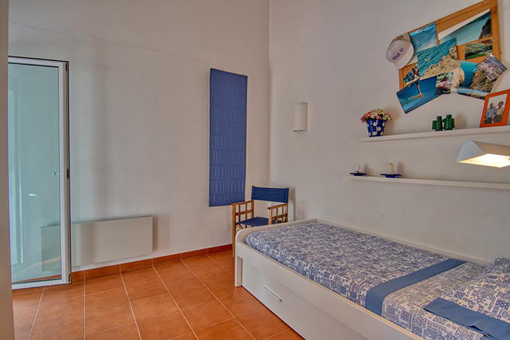 Casa individual 4 dormitoris amb Piscina, Vistes al mar, Barbacoa i jardí a Mont-ras - Compra - Venda