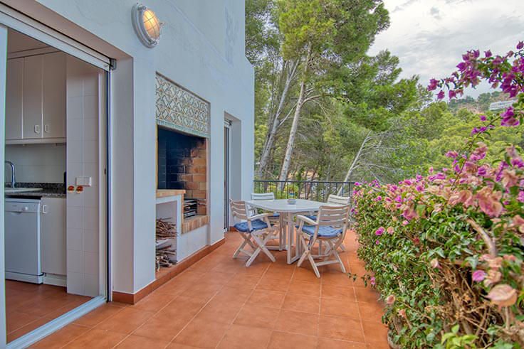 Casa individual 4 dormitoris amb Piscina, Vistes al mar, Barbacoa i jardí a Mont-ras - Compra - Venda