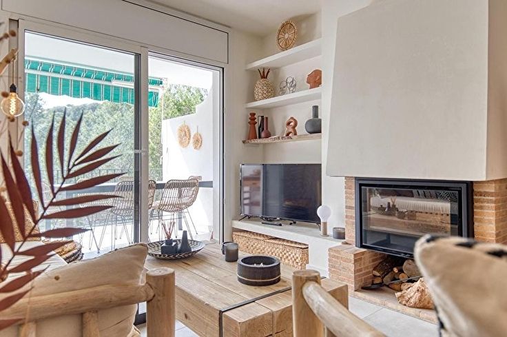 Apartament 4 dormitoris amb Piscina, Pàrquing i jardí a Tamariu - Compra - Venda