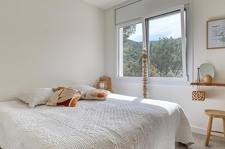 Apartament 4 dormitoris amb Piscina, Pàrquing i jardí a Tamariu - Compra - Venda