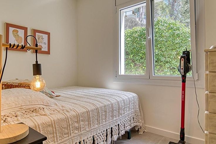 Apartament 4 dormitoris amb Piscina, Pàrquing i jardí a Tamariu - Compra - Venda