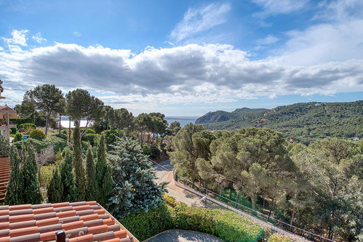 Casa individual 5 dormitoris amb Piscina, Vistes al mar i jardí a Tamariu - Compra - Venda