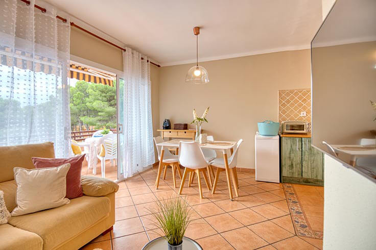 Apartament 2 dormitoris amb Piscina, Pàrquing i jardí a Tamariu - Compra - Venda