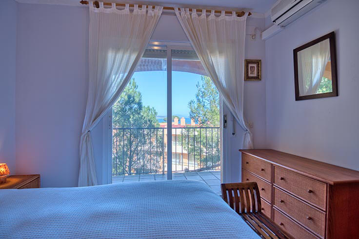 Casa aparellada 3 dormitoris amb Vistes al mar i jardí a Begur - Compra - Venda