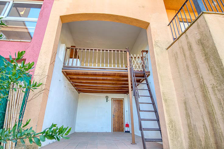 Casa aparellada 3 dormitoris amb Vistes al mar i jardí a Begur - Compra - Venda