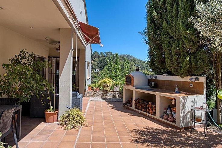 Casa individual 5 dormitoris amb jardí a Begur - Compra - Venda