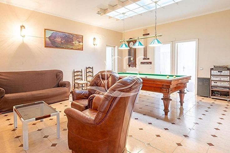 Xalet 6 dormitoris amb Piscina i jardí a Llagostera - Compra - Venda