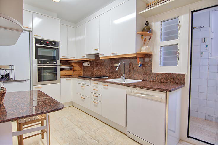 Apartament 4 dormitoris amb Piscina, Pàrquing i jardí a Tamariu - Compra - Venda