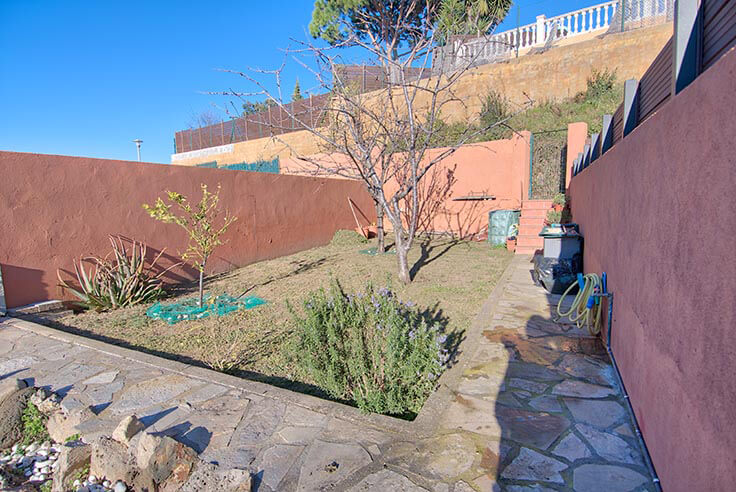 Casa adosada 4 dormitoris amb jardí a Begur - Compra - Venda