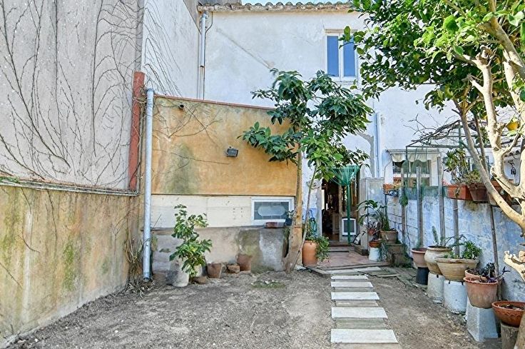 Casa de poble 4 dormitoris a Tamariu - Compra - Venda