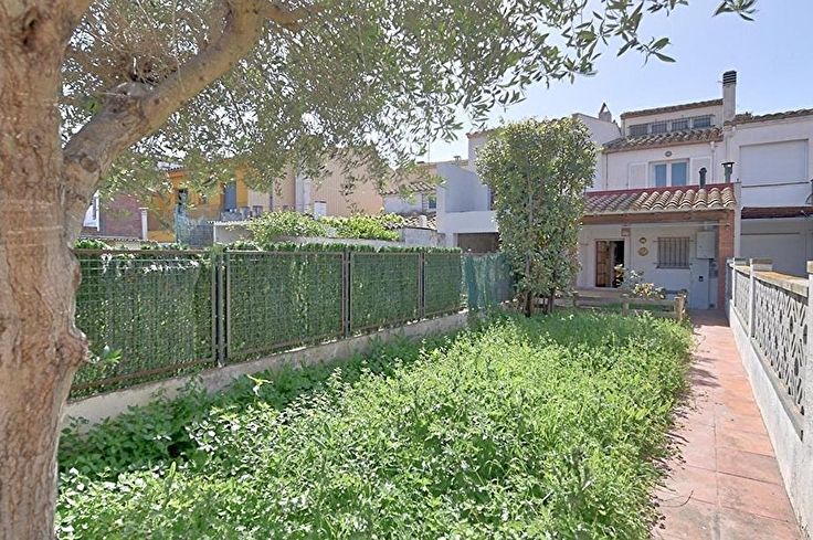 Casa de poble 4 dormitoris amb jardí a Palafrugell - Compra - Venda