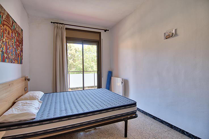 Casa 6 dormitoris amb jardí a Esclanyà - Compra - Venda