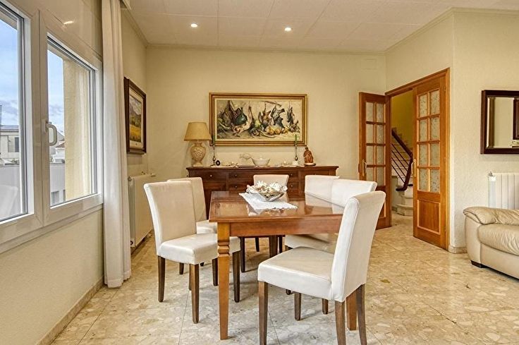 Casa de poble 4 dormitoris a Palamós - Compra - Venda