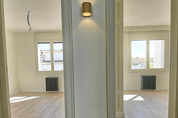 Casa de poble 6 dormitoris a Palamós - Compra - Venda