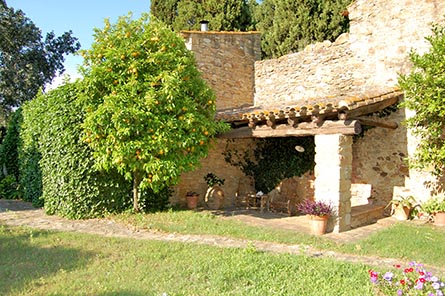 Masia 5 dormitoris amb Piscina, Barbacoa i jardí a PERATALLADA-FORALLAC - Compra - Venda