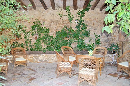 Masia 5 dormitoris amb Piscina, Barbacoa i jardí a PERATALLADA-FORALLAC - Compra - Venda