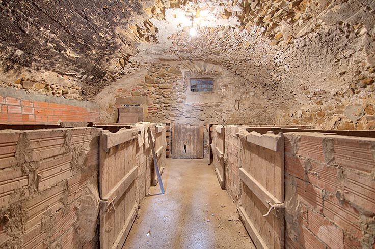 Masia 5 dormitoris amb jardí a Castell d'Empordà - Compra - Venda