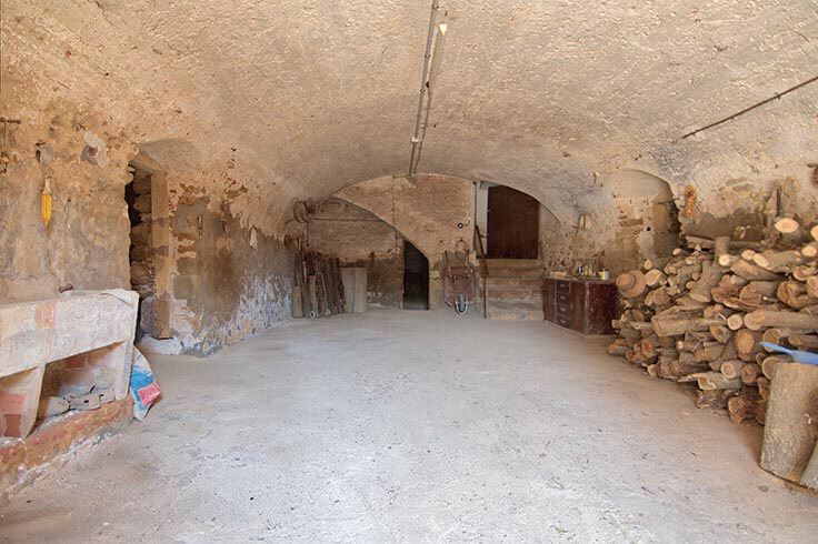 Masia 5 dormitoris amb jardí a Castell d'Empordà - Compra - Venda