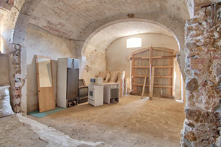 Masia 5 dormitoris amb jardí a Castell d'Empordà - Compra - Venda