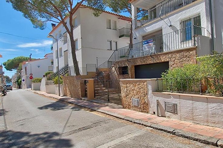 Apartament 3 dormitoris amb Aire condicionat, Wifi i Pàrquing a Barcelona - Lloguer Vacacional - Turístic