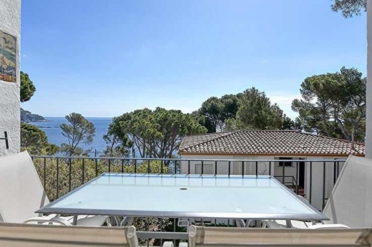 Apartament 1 dormitori amb Vistes al mar, Wifi, Pàrquing i jardí a Calella de Palafrugell - Lloguer Vacacional - Turístic
