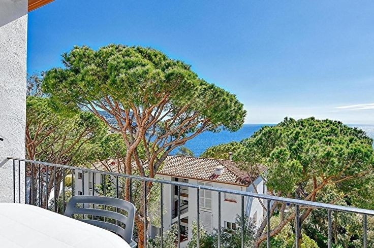 Apartament 2 dormitoris amb Vistes al mar, Wifi, Pàrquing i jardí a Calella de Palafrugell - Lloguer Vacacional - Turístic