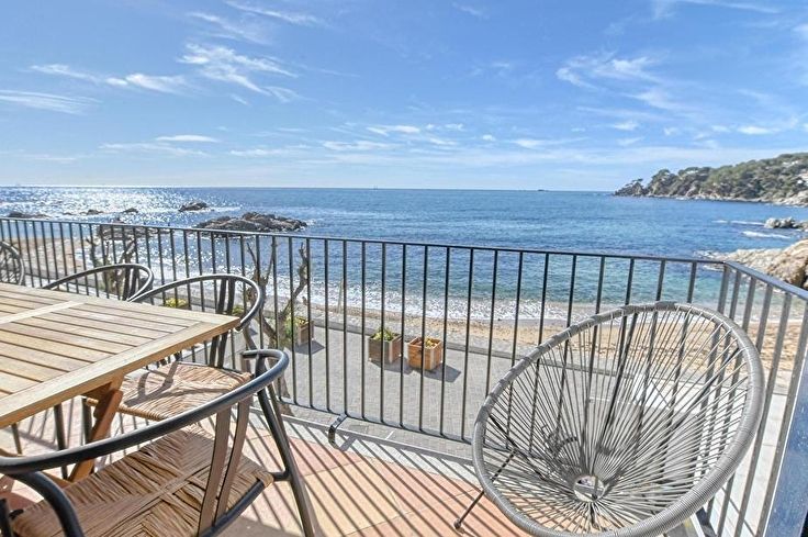 Apartament 3 dormitoris amb Vistes al mar, Wifi i Pàrquing a Calella de Palafrugell - Lloguer Vacacional - Turístic