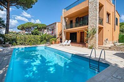 Appartement avec Piscine, Wifi, Parking et jardin à Calella de Palafrugell - Location Touristique