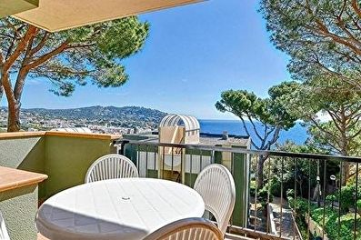 Appartement avec Piscine, Vues à la mer, Air conditionné, Parking et jardin à Calella de Palafrugell - Location Touristique