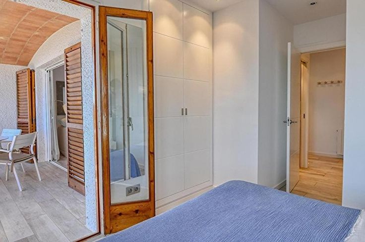 Appartement 2 chambres avec Piscine, Vues à la mer, Air conditionné, Wifi, Parking et jardin à Calella de Palafrugell - Location Vacances - Touristique