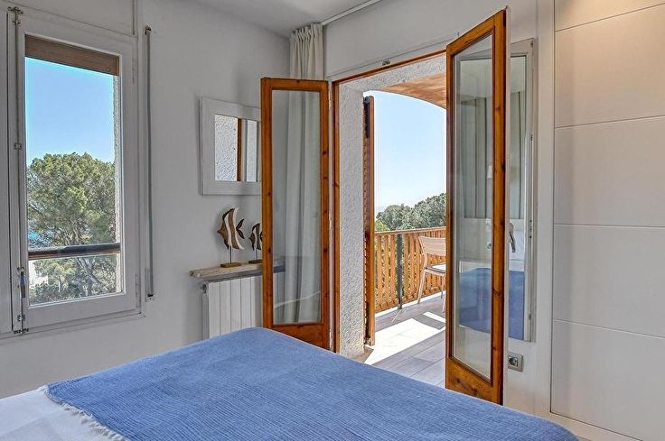 Appartement 2 chambres avec Piscine, Vues à la mer, Air conditionné, Wifi, Parking et jardin à Calella de Palafrugell - Location Vacances - Touristique