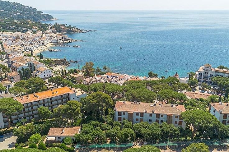 Appartement 2 chambres avec Piscine, Vues à la mer, Air conditionné, Wifi, Parking et jardin à Calella de Palafrugell - Location Vacances - Touristique
