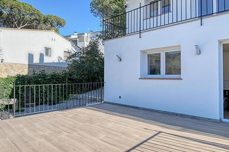 Appartement 3 chambres avec Piscine, Vues à la mer, Parking et jardin à Calella de Palafrugell - Location Saison
