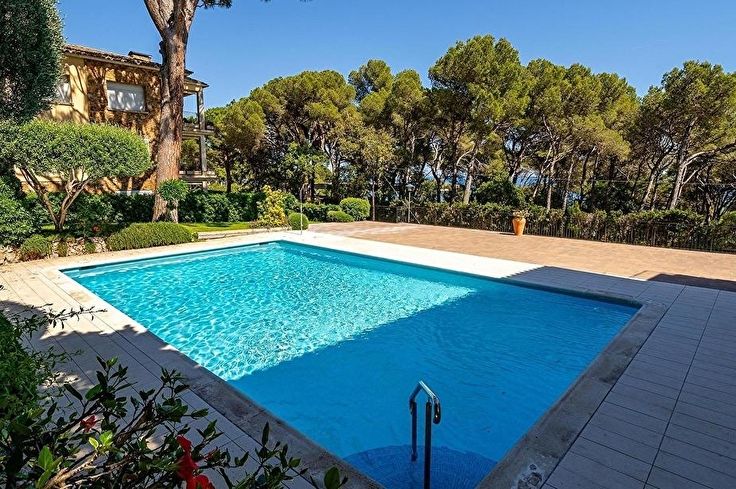 Appartement 4 chambres avec Piscine, Parking, Barbecue et jardin à Calella de Palafrugell - Location Vacances - Touristique