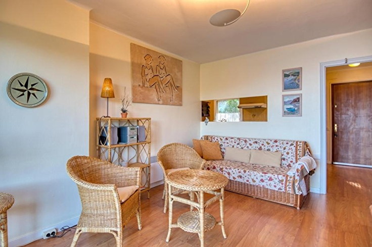 Attique 3 chambres avec Piscine, Vues à la mer, Parking et jardin à Tamariu - Location Saison