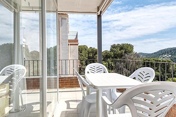 Appartement 2 chambres avec Piscine, Parking et jardin à Tamariu - Location Vacances - Touristique