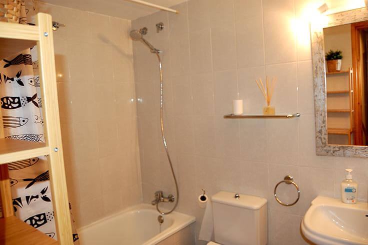 Appartement 3 chambres avec Piscine, Wifi, Parking et jardin à Tamariu - Location Vacances - Touristique