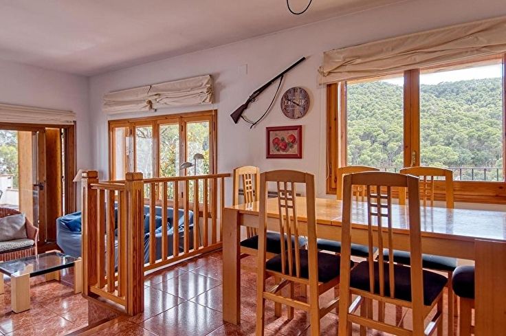 Maison jumelée 4 chambres avec Piscine, Wifi et Parking à Tamariu - Location Saison