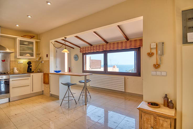 Appartement 3 chambres avec Piscine, Vues à la mer, Parking et jardin à Tamariu - Location Saison