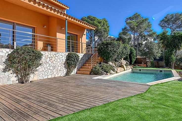 Maison individuelle 5 chambres avec Piscine, Air conditionné et jardin à Llafranc - Acheter - vendre